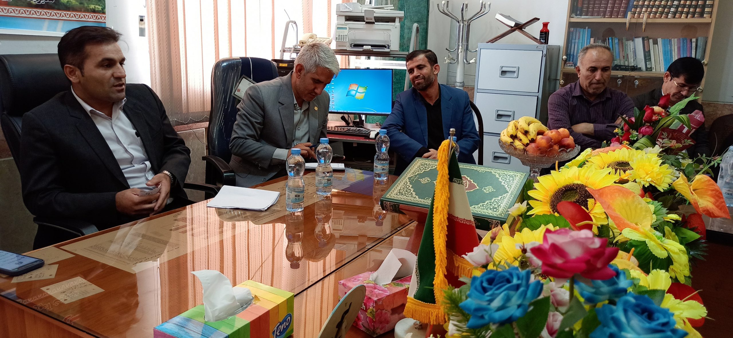 حجت الاسلام موحد در دیدار کارکنان و جمعی از فرهنگیان آموزش و پرورش بهمئی: برای تامین تجهیزات، فضای آموزشی، ورزشی و رفع مشکلات اداره آموزش و پرورش بهمئی تلاش مضاعف خواهیم کرد