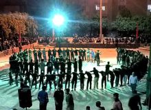 عزاداری شب هشتم محرم در هیئت سینه زنی آزادگان کهگیلویه به روایت تصویر
