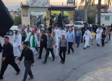 هفتمین کاروان بیست نفره پیاده روی اربعین حسینی شهر سوق عازم کربلای معلی شد(+تصاویر)
